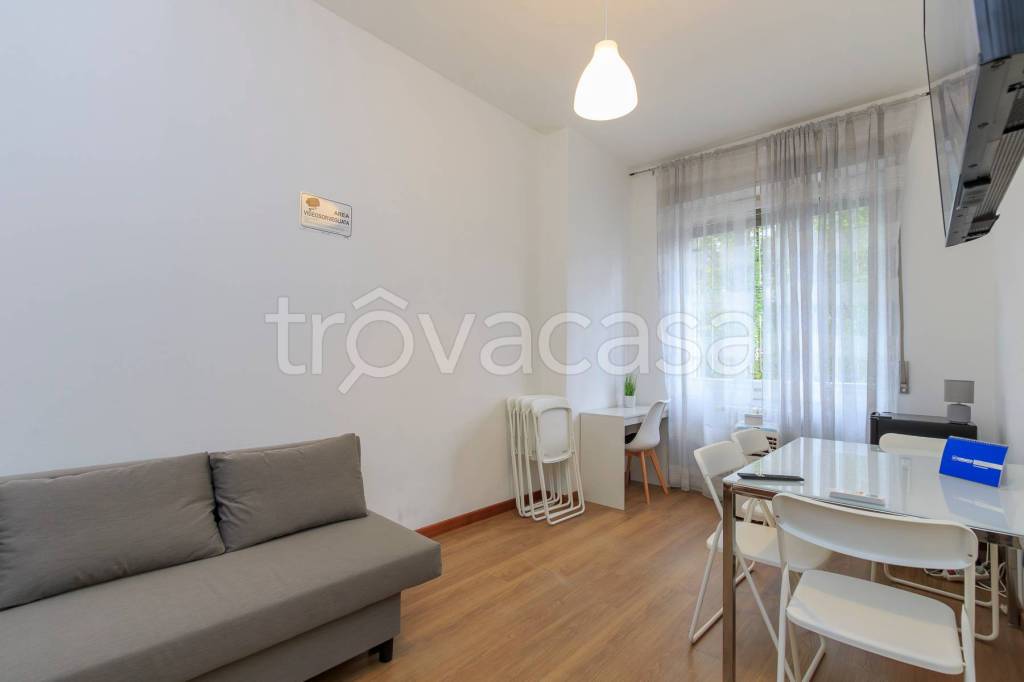 appartamento in vendita a Milano in zona Famagosta