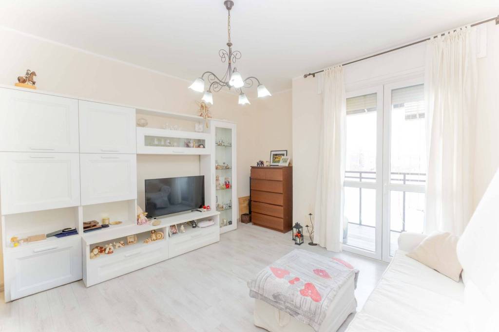 appartamento in vendita a Milano in zona Quarto Oggiaro