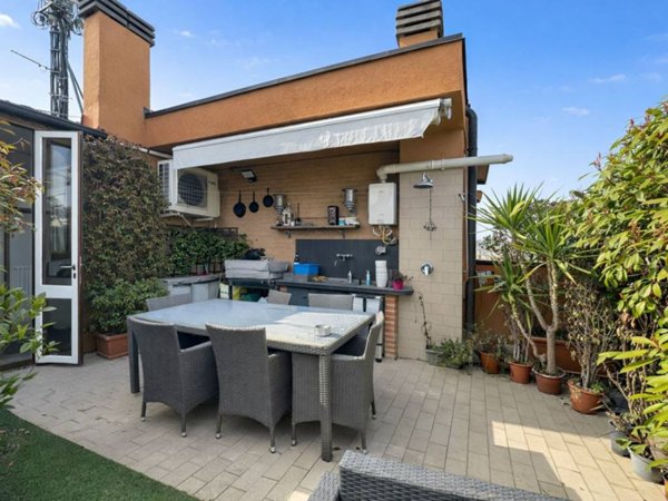 appartamento in vendita a Milano in zona Precotto