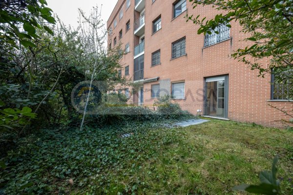 appartamento in vendita a Milano in zona Crescenzago