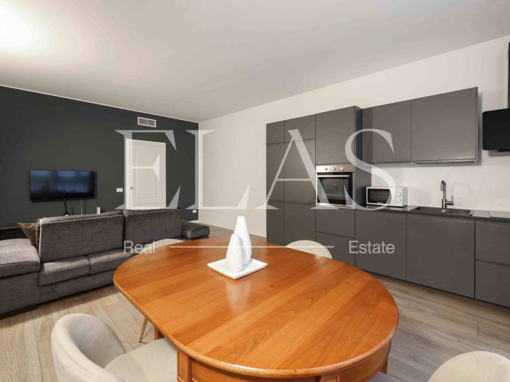 appartamento in vendita a Milano in zona Isola