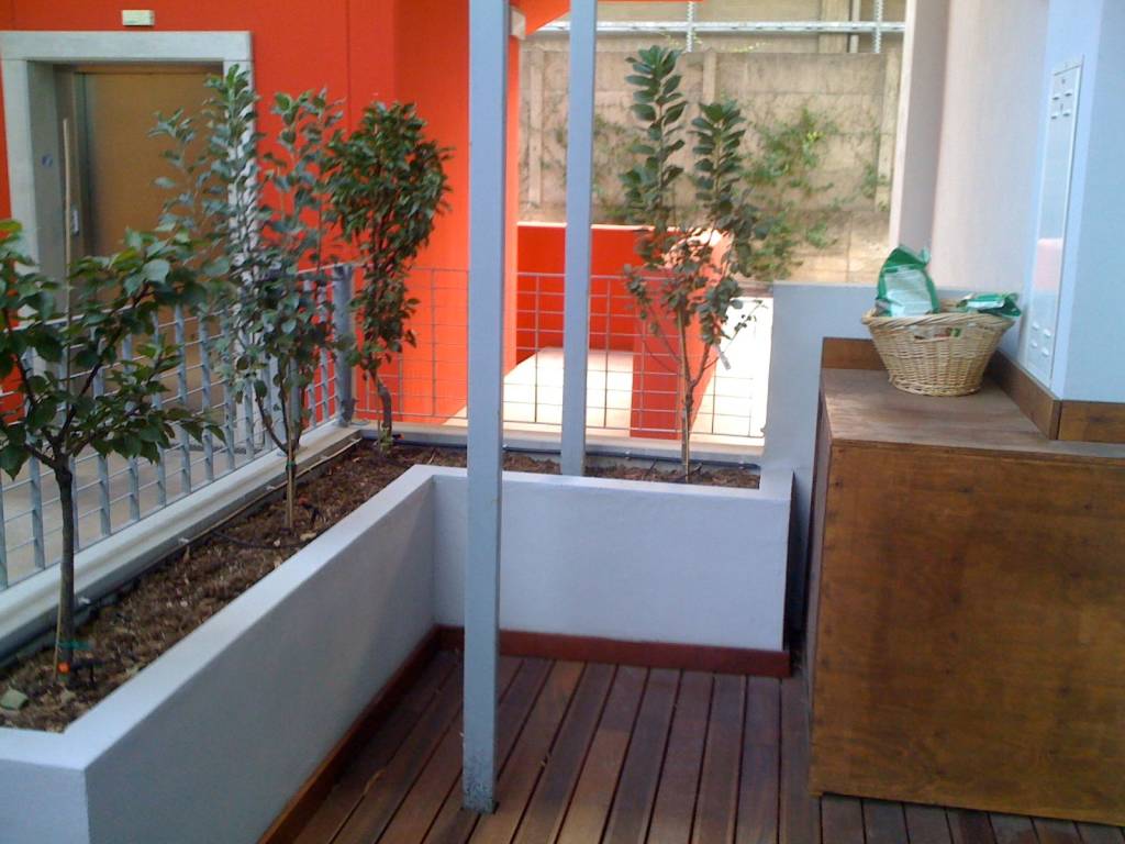 appartamento in vendita a Milano in zona Barona