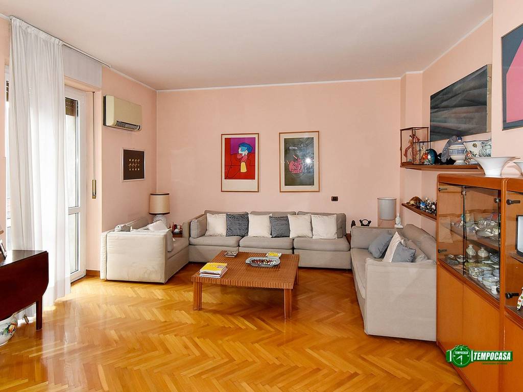 appartamento in vendita a Milano in zona Solari