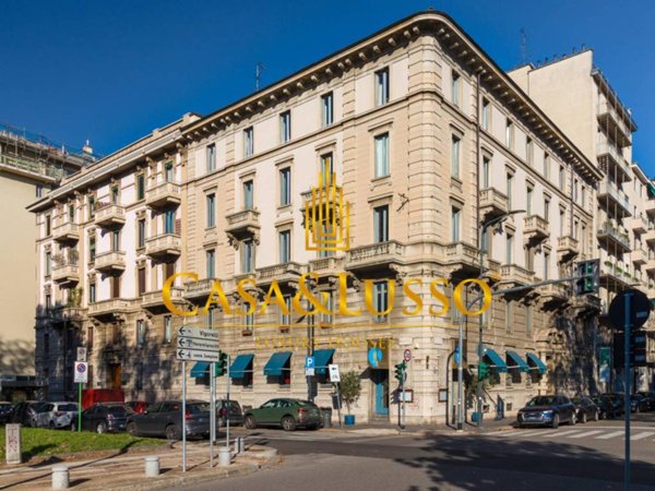 appartamento in vendita a Milano in zona Sempione