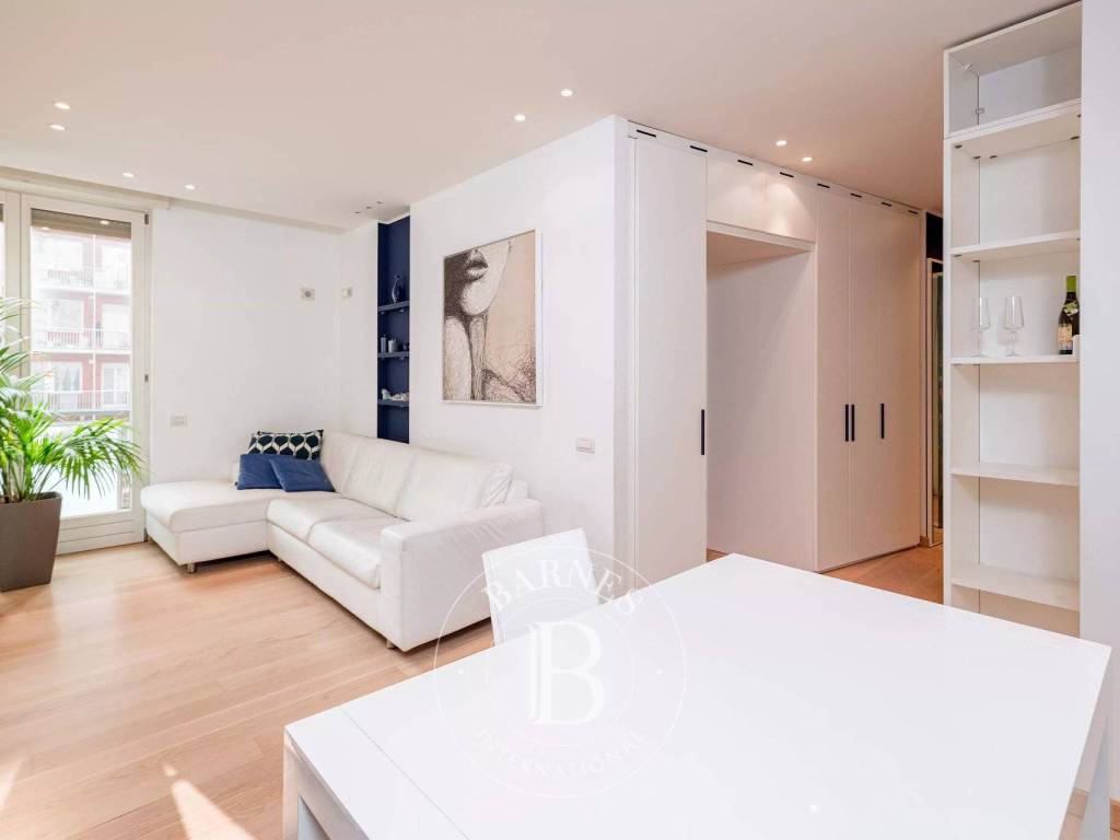 appartamento in vendita a Milano in zona Porta Garibaldi