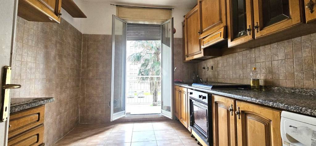 appartamento in vendita a Milano in zona Gratosoglio