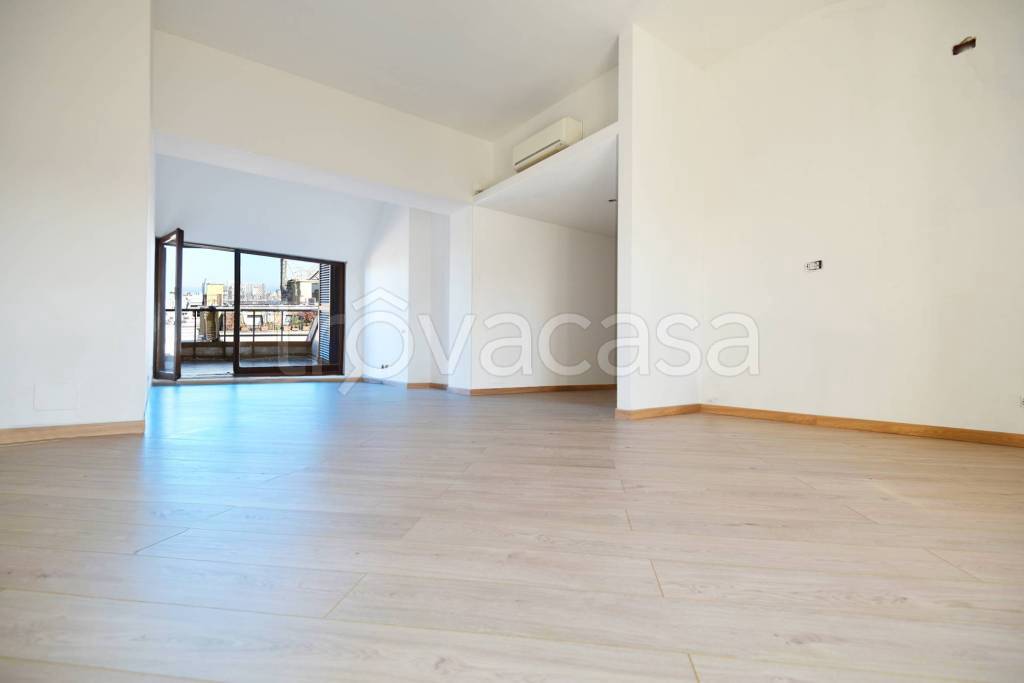 appartamento in vendita a Milano in zona Parco Solari