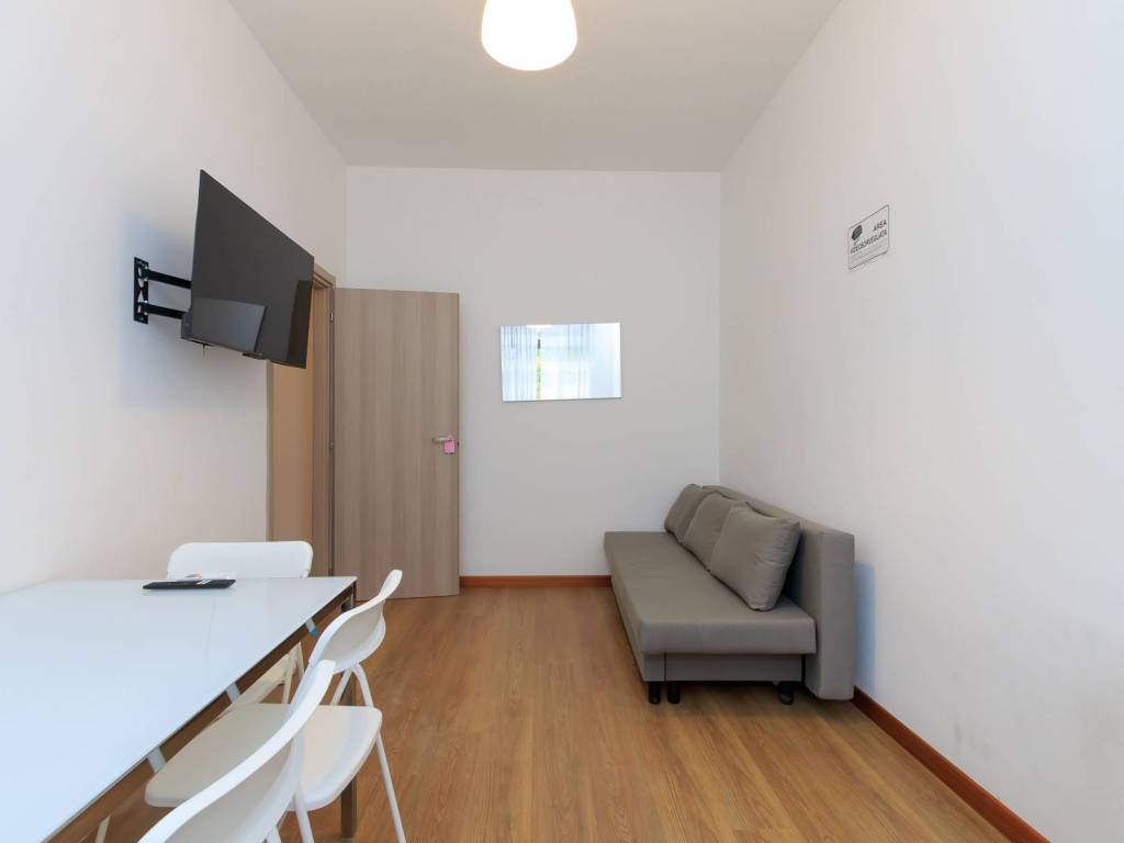 appartamento in vendita a Milano in zona Barona