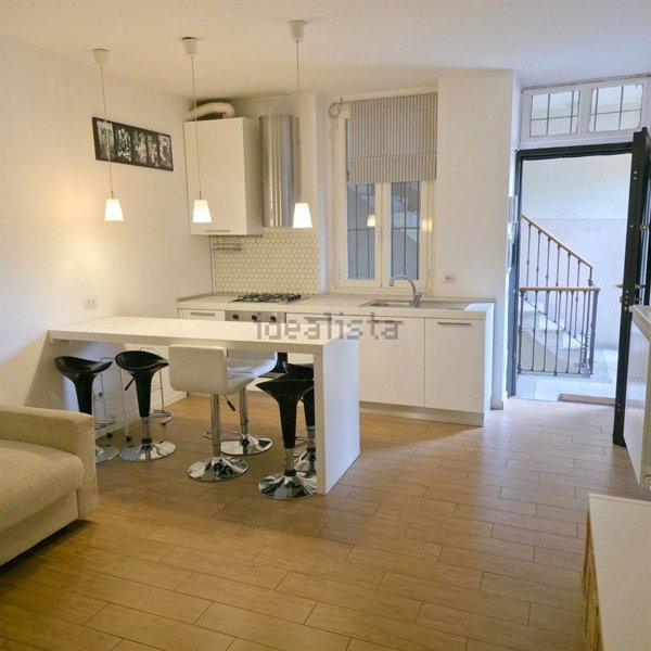 appartamento in vendita a Milano in zona Dergano