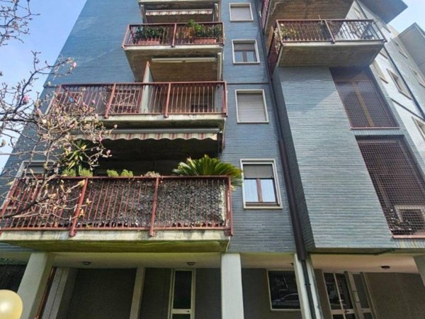 appartamento in vendita a Milano in zona Sempione