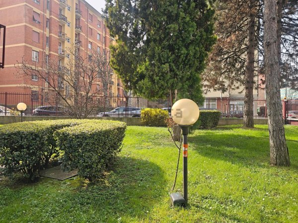 appartamento in vendita a Milano in zona Garegnano