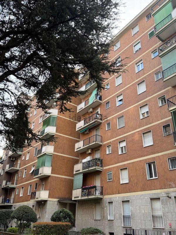 appartamento in vendita a Milano in zona Bruzzano