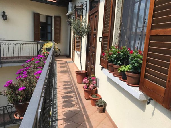 appartamento in vendita a Milano in zona Baggio