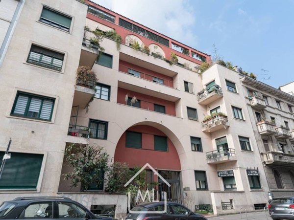 appartamento in vendita a Milano in zona Centro Direzionale