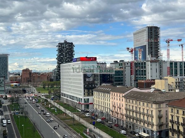 appartamento in vendita a Milano in zona Centro Direzionale