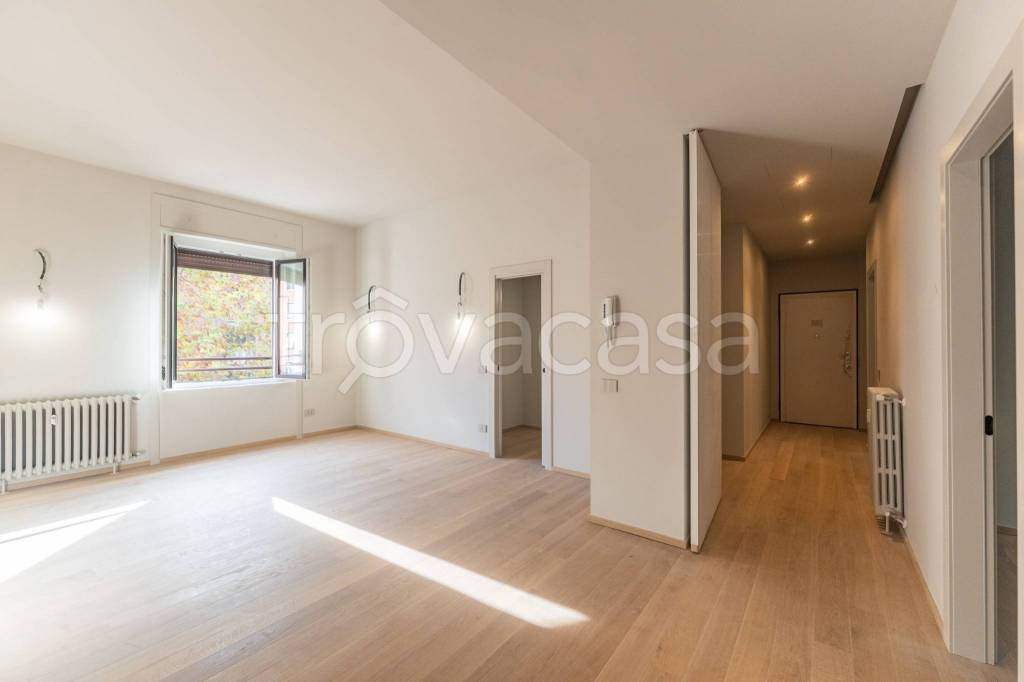 appartamento in vendita a Milano in zona Stazione Centrale