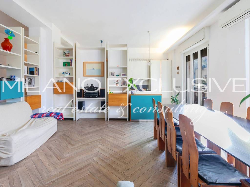 appartamento in vendita a Milano in zona Sant'Ambrogio