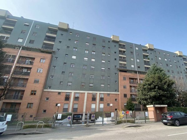 appartamento in vendita a Milano in zona Famagosta