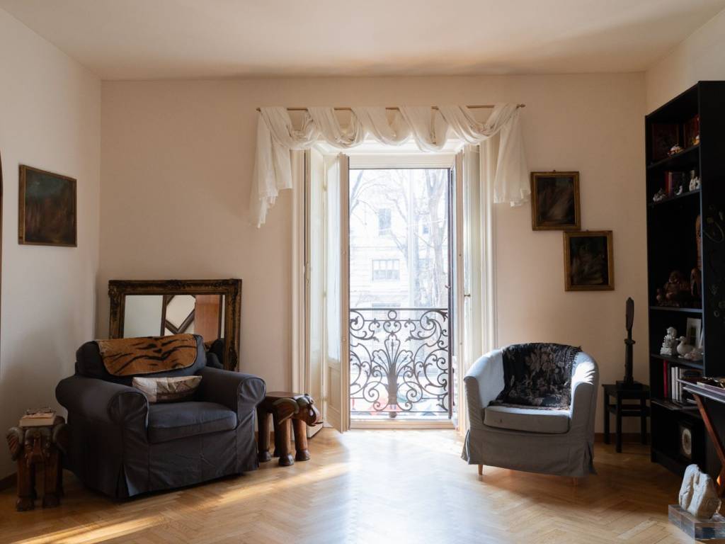 appartamento in vendita a Milano in zona Sempione