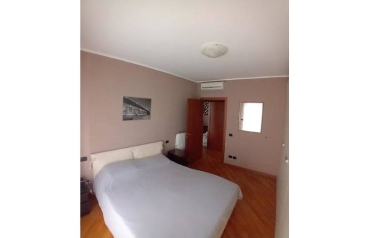 appartamento in vendita a Milano in zona Rogoredo