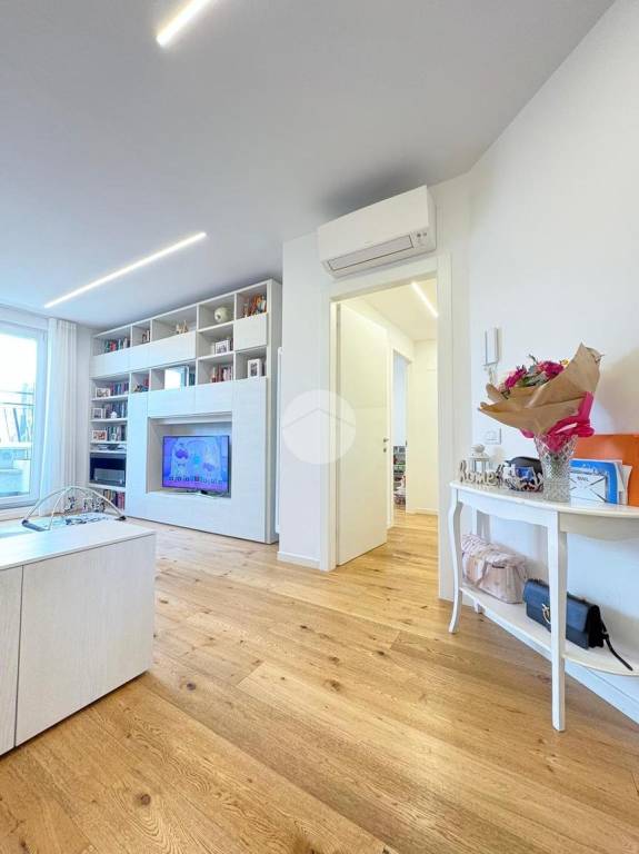 appartamento in vendita a Milano in zona Casoretto