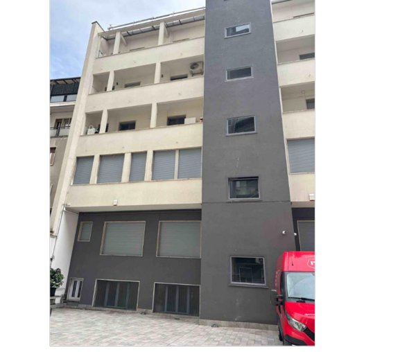 appartamento in vendita a Milano in zona Porta Vittoria