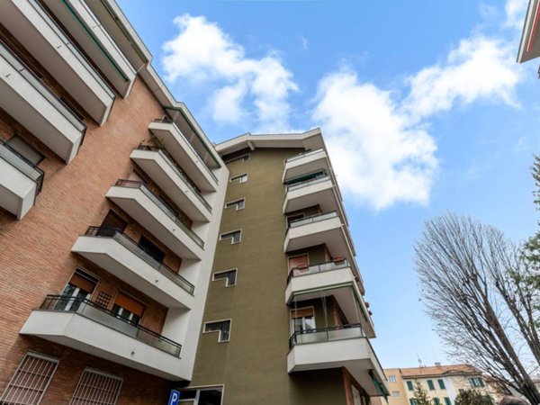 appartamento in vendita a Milano in zona Stadera