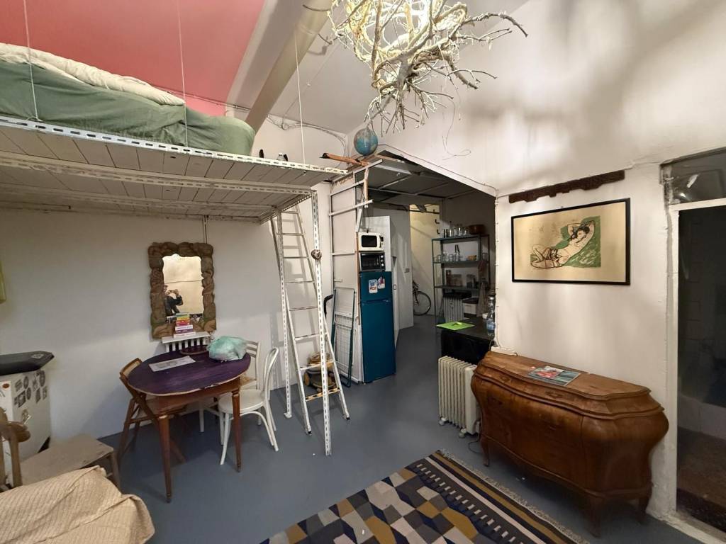 negozio in vendita a Milano in zona Crescenzago