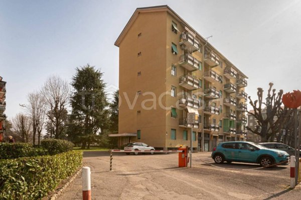 appartamento in vendita a Milano in zona Quarto Oggiaro