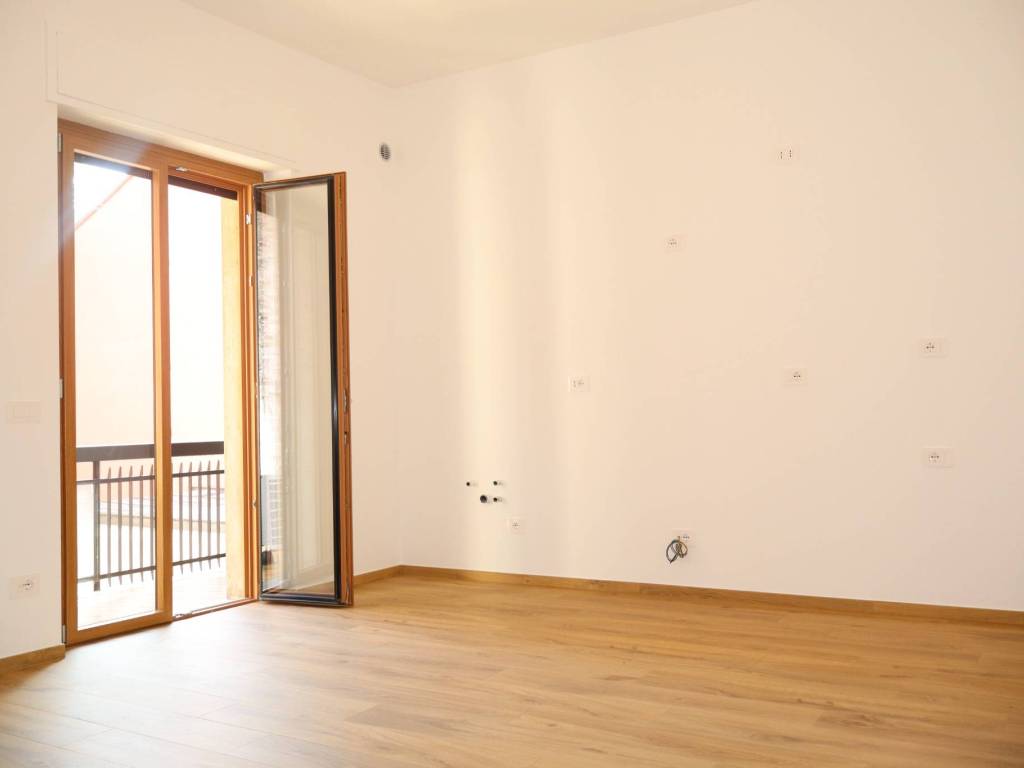 appartamento in vendita a Milano in zona Adriano