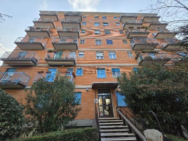 appartamento in vendita a Milano in zona Crescenzago