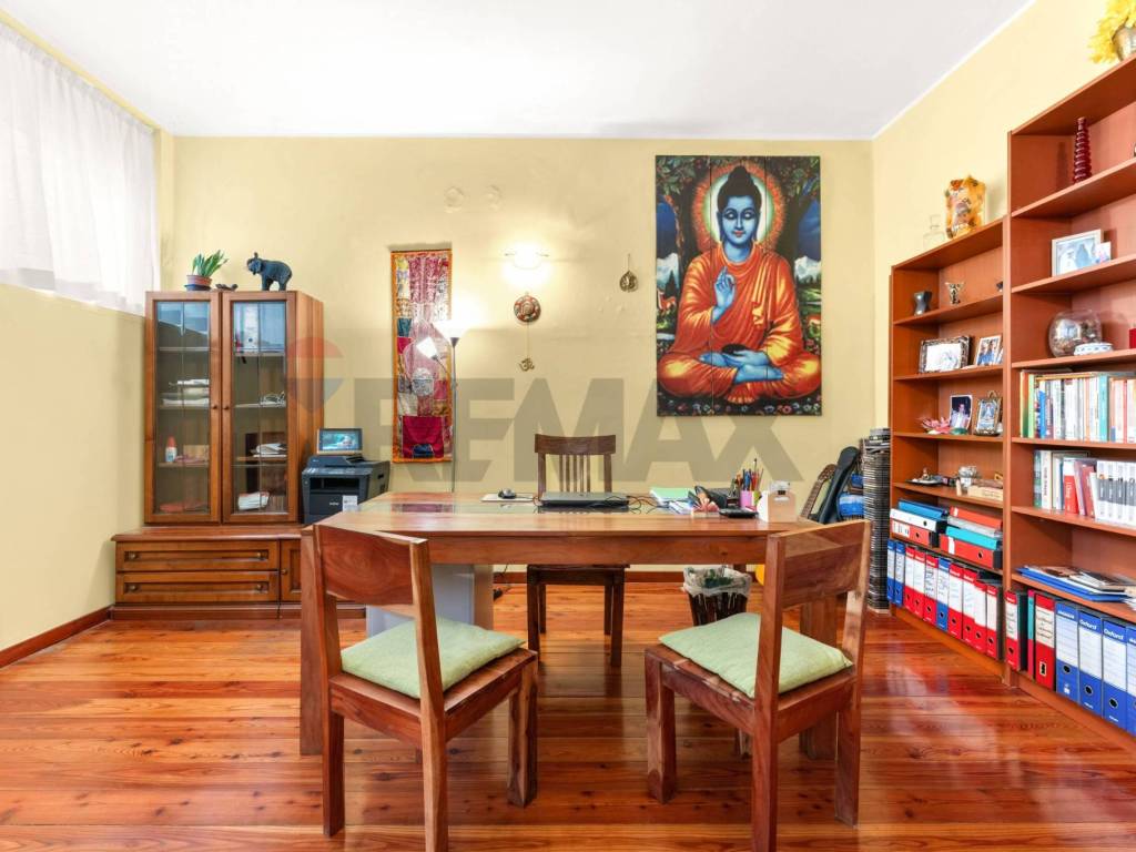 negozio in vendita a Milano in zona Isola