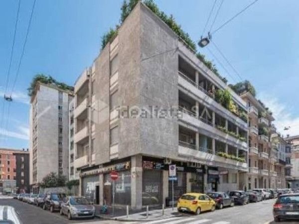 appartamento in vendita a Milano in zona Porta Venezia