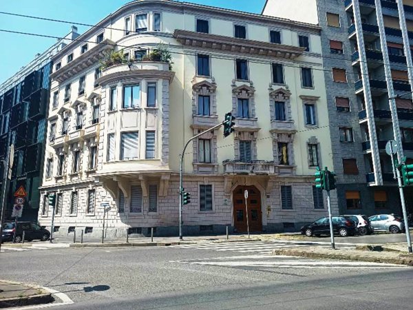appartamento in vendita a Milano in zona Loreto