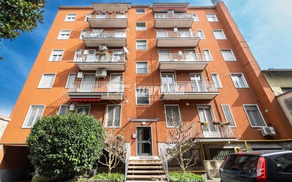 appartamento in vendita a Milano in zona Crescenzago
