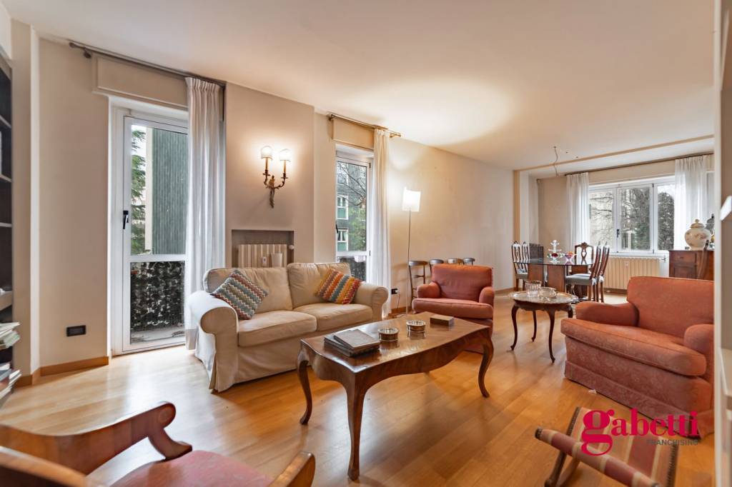 appartamento in vendita a Milano in zona Solari