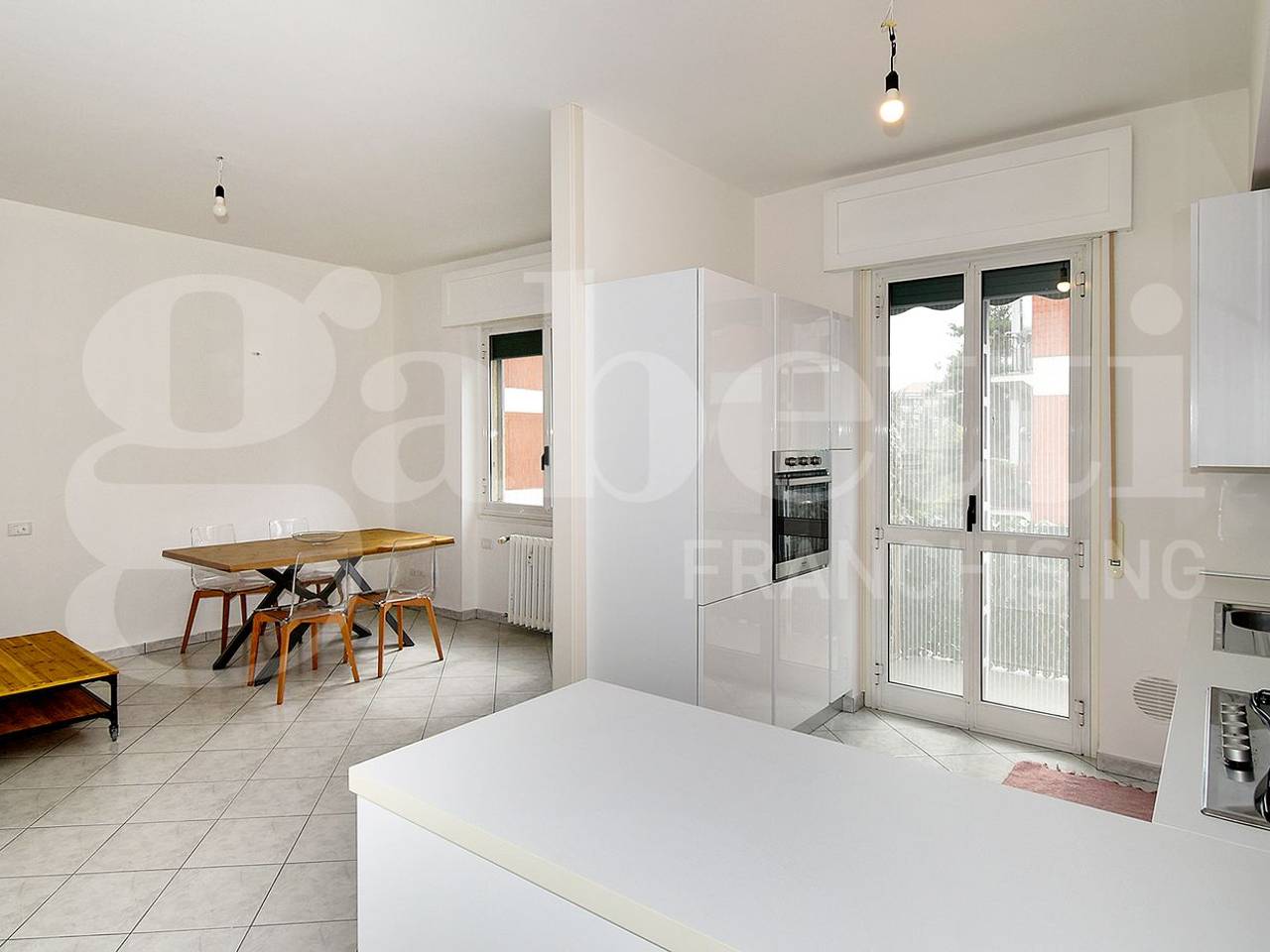 appartamento in vendita a Milano in zona Ghisolfa