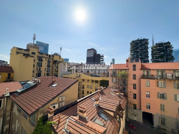 appartamento in vendita a Milano in zona Isola