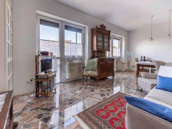 appartamento in vendita a Milano in zona XXII Marzo