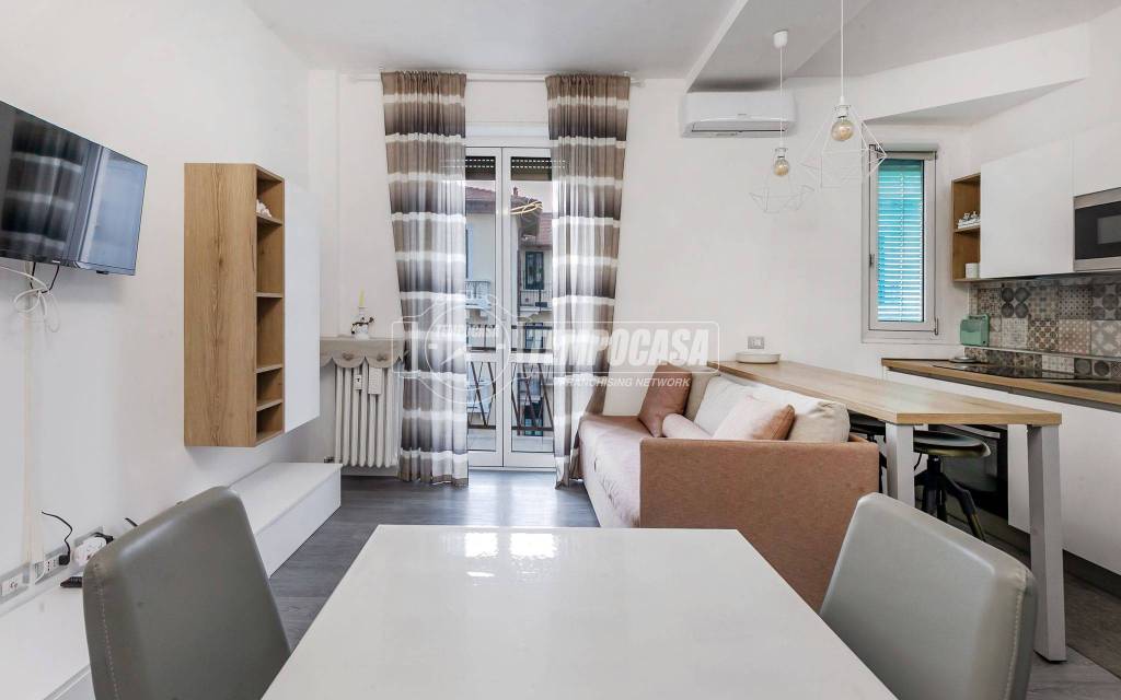 appartamento in vendita a Milano in zona Dergano