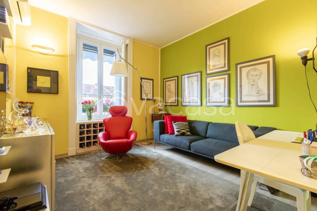 appartamento in vendita a Milano in zona Solari