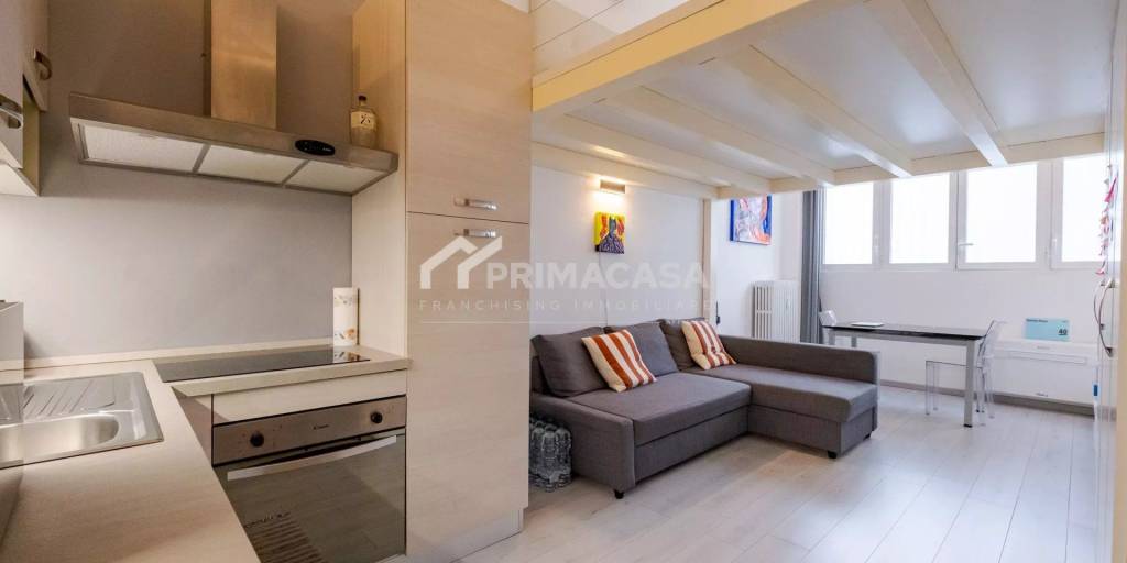 appartamento in vendita a Milano in zona Corvetto