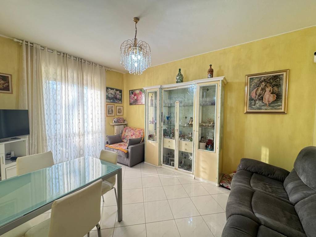 appartamento in vendita a Milano in zona Affori