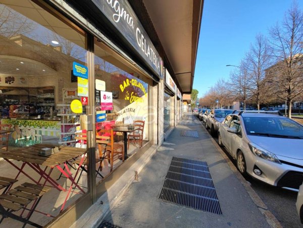 negozio in vendita a Milano in zona Bicocca