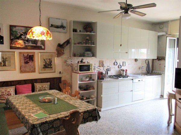 appartamento in vendita a Milano in zona Barona