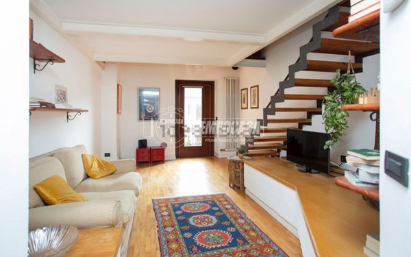 appartamento in vendita a Milano in zona Sempione