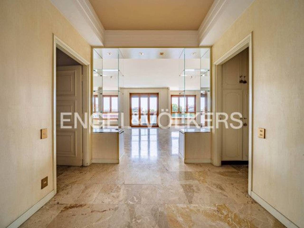 appartamento in vendita a Milano in zona Città Studi