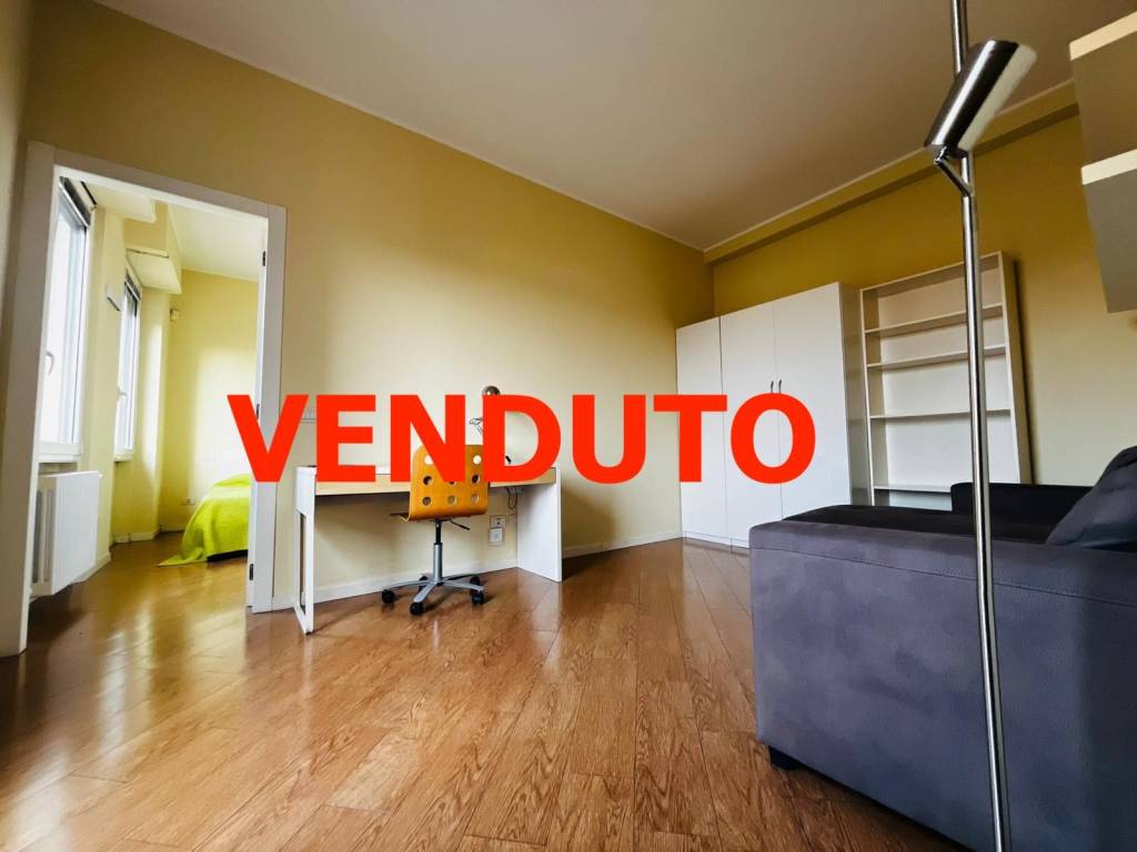 appartamento in vendita a Milano in zona Bocconi