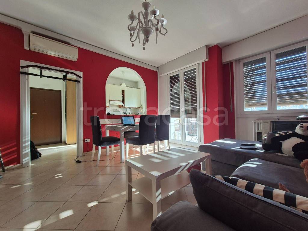 appartamento in vendita a Milano in zona Gallaratese