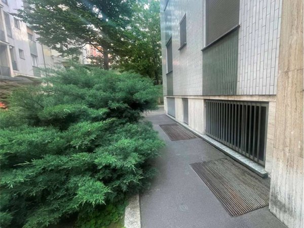 ufficio in vendita a Milano